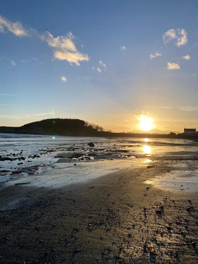 Fitzy's Bunker - Modern Beach Apartment Ardglass Exterior foto